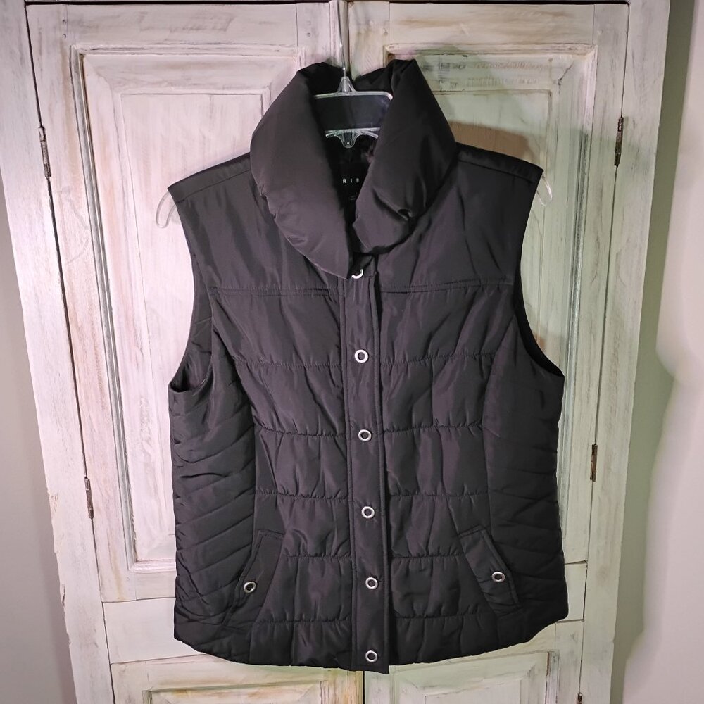 Tribal Snap Front Puffer Black Vest Size M